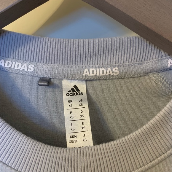 Light Grey Long-Sleeve Top - Picture 2 of 3